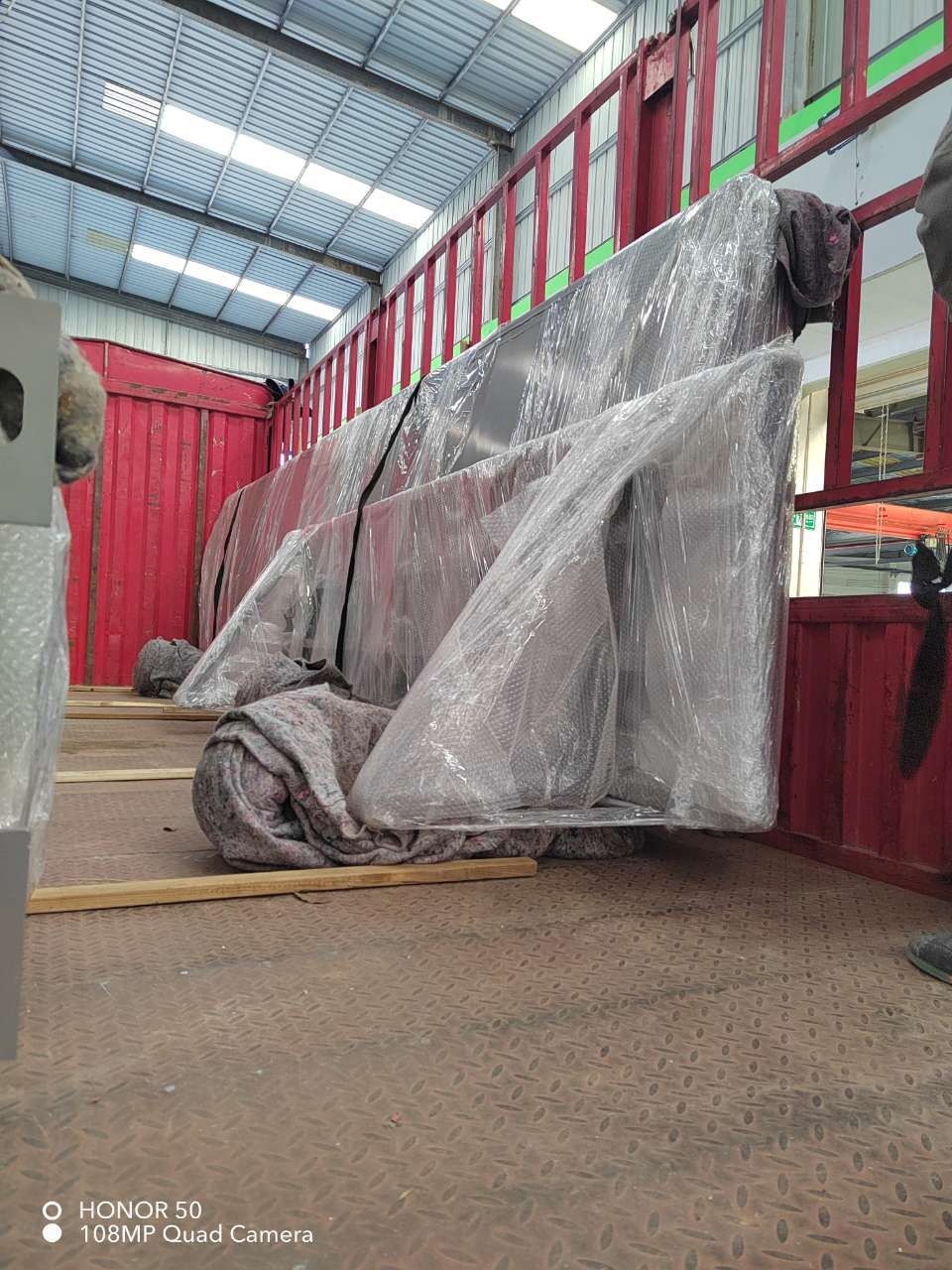 鹽城公交站臺(tái)發(fā)貨圖 鹽城公交站臺(tái)發(fā)貨圖